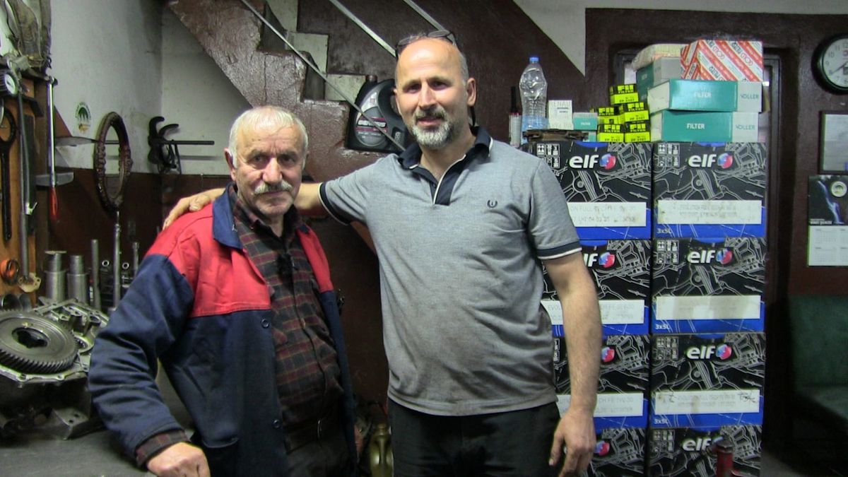 56 Yıl Oto Tamirciliği: İlker Keskinkurt’un Hikayesi