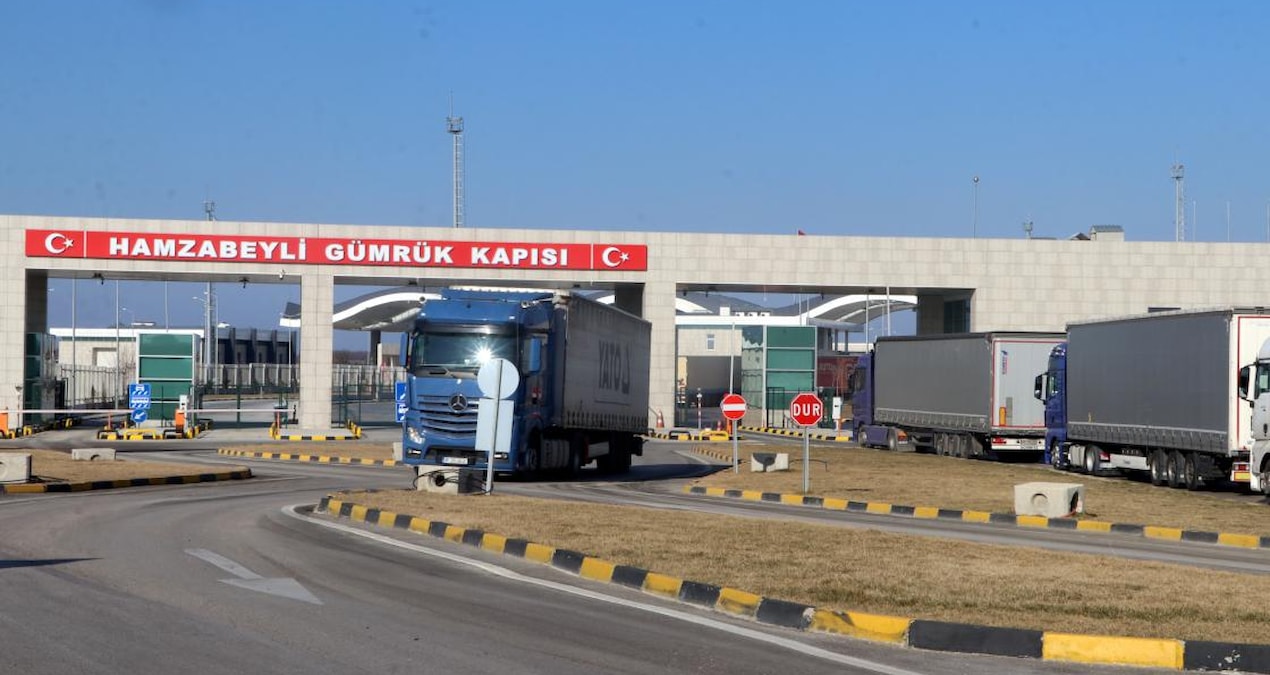 Hamzabeyli Sınır Kapısı’nda 23 kilometrelik tır kuyruğu oluştu